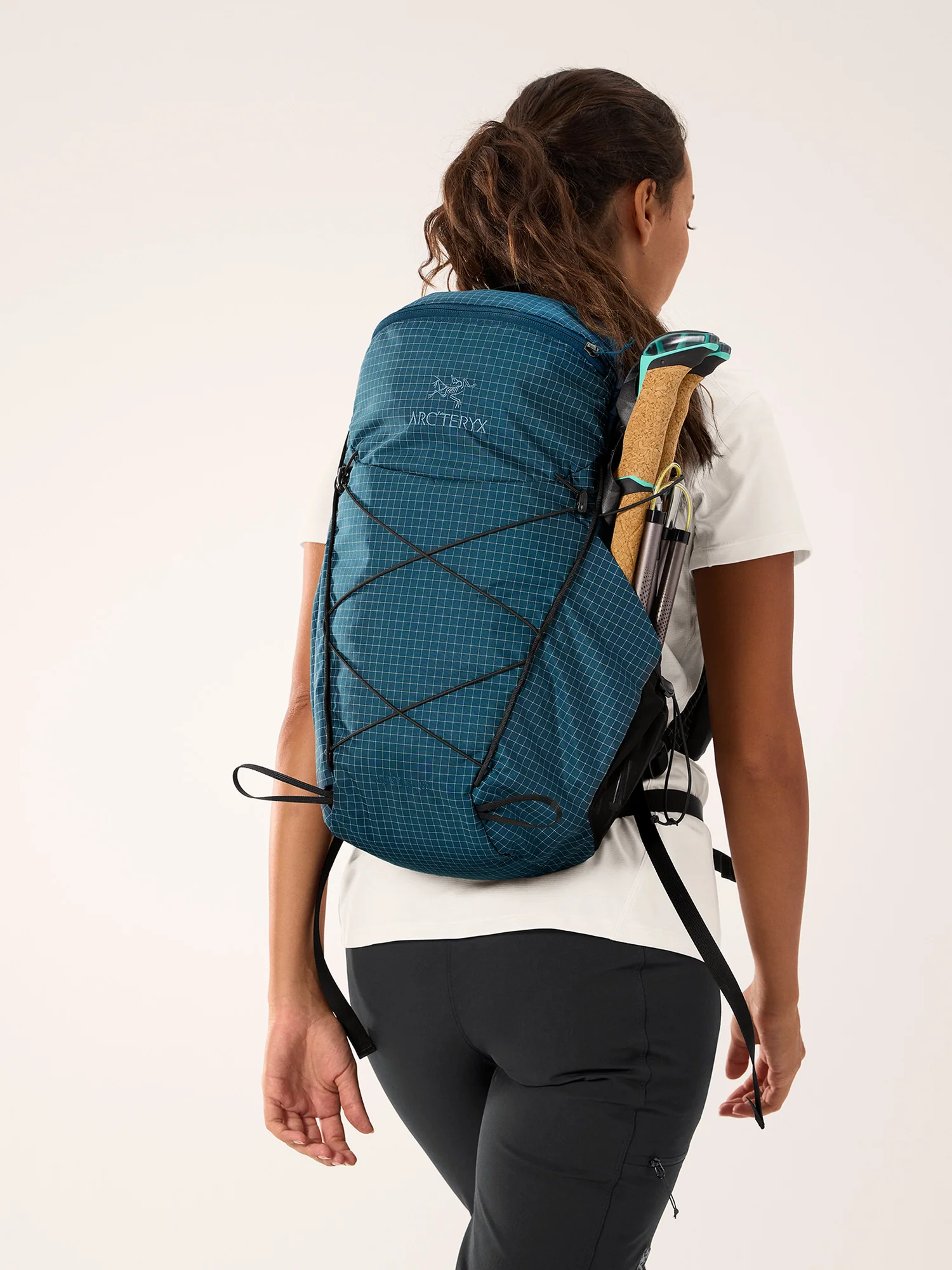 Aerios 18 Backpack - Image 4