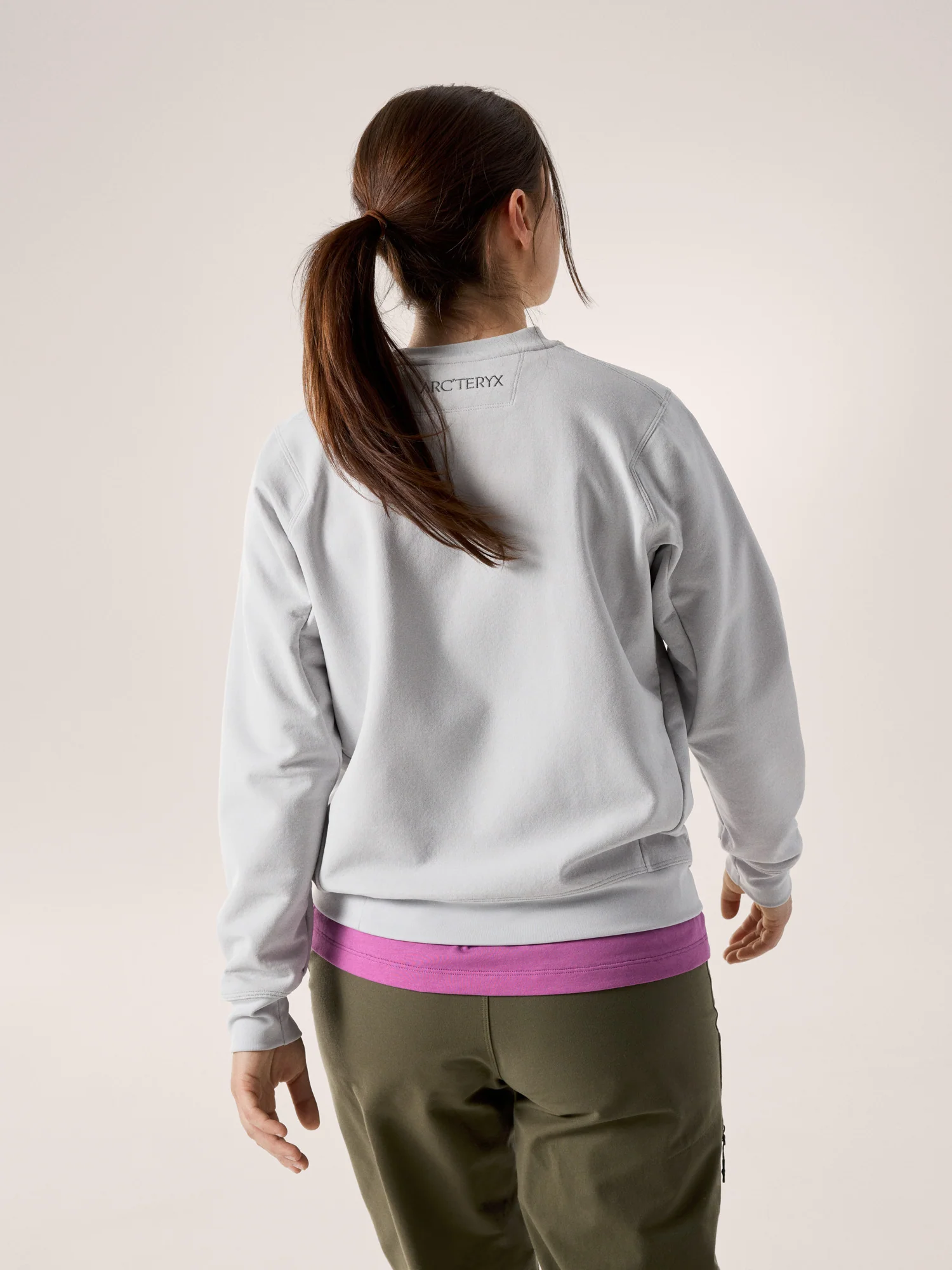 Aestas Crew Women's - Image 3
