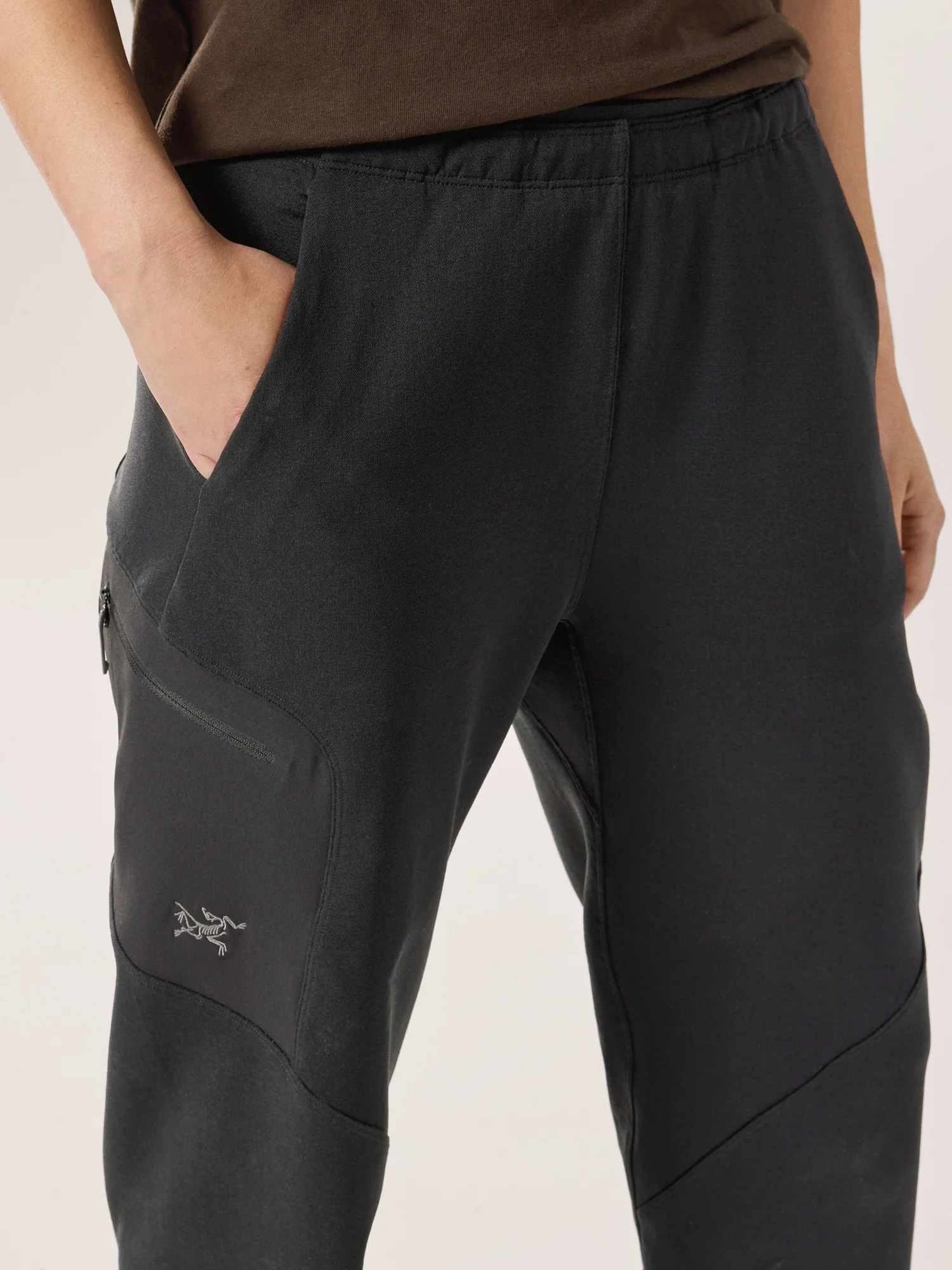 Aestas Jogger Women's - Image 5