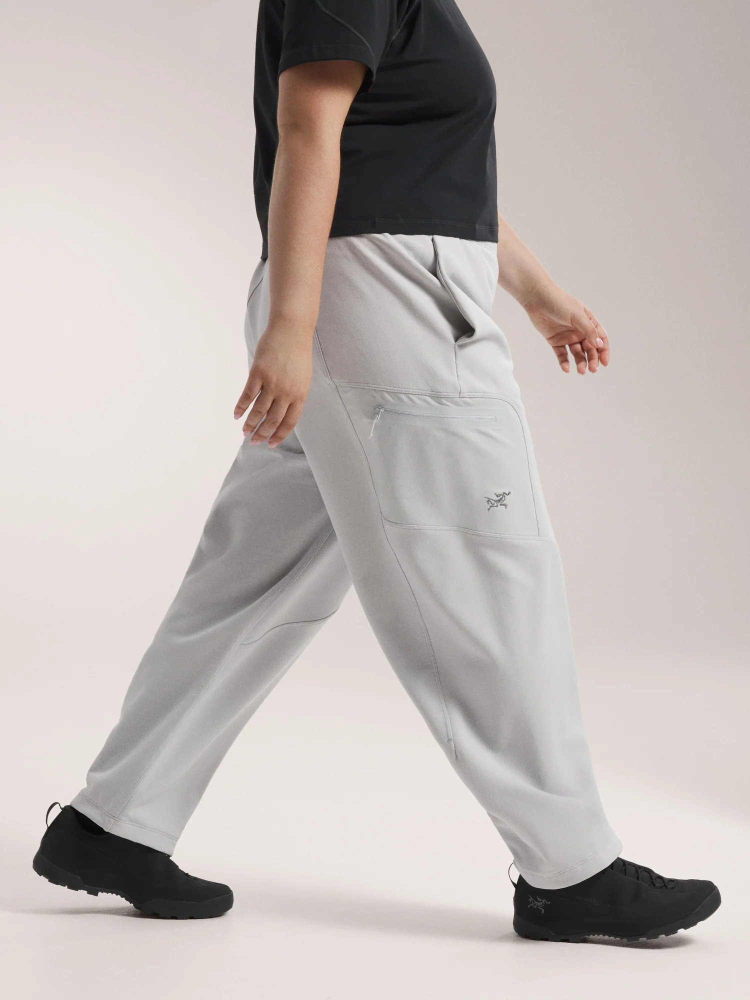 Aestas Jogger Women's - Image 4