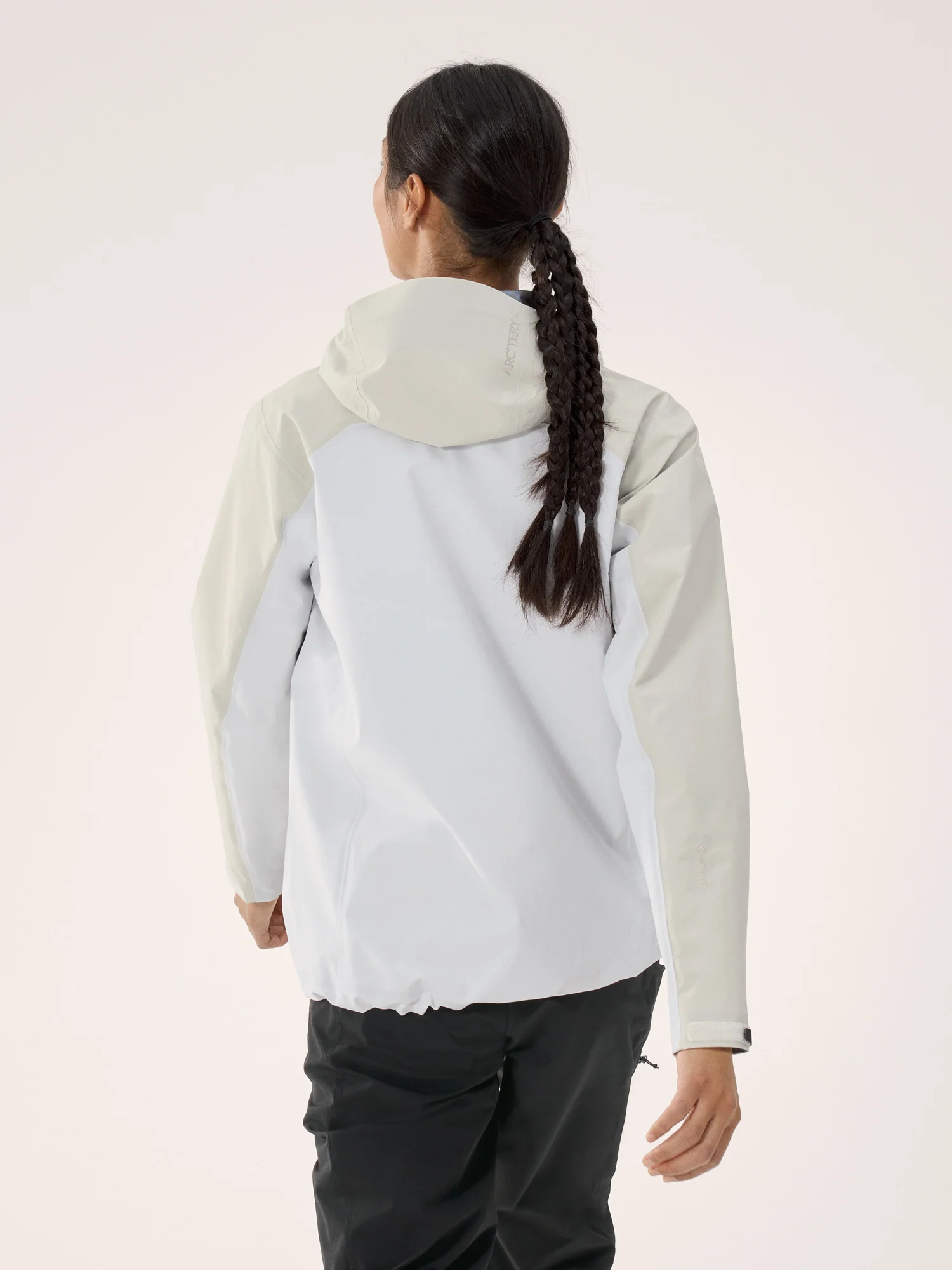 Beta Jacket Women's - Image 3