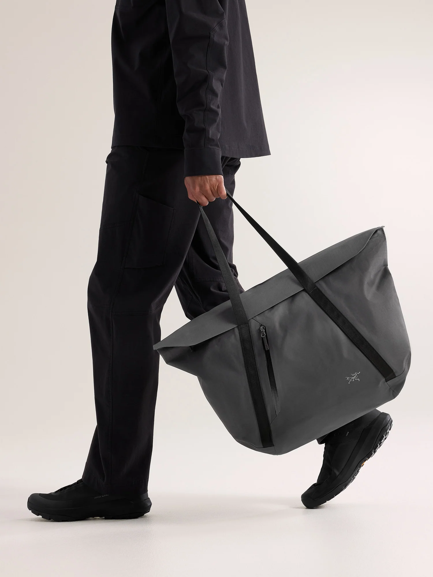 Granville 30 Carryall Bag - Image 5